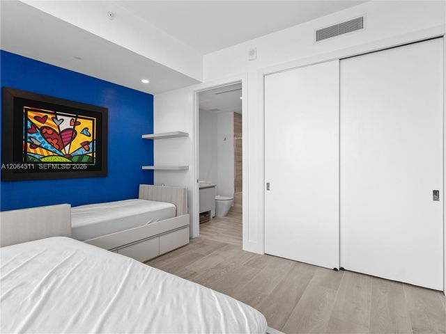 5775 Collins Avenue 405, Miami Beach, FL 33140