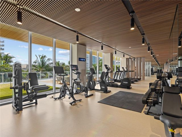 5775 Collins Avenue 405, Miami Beach, FL 33140