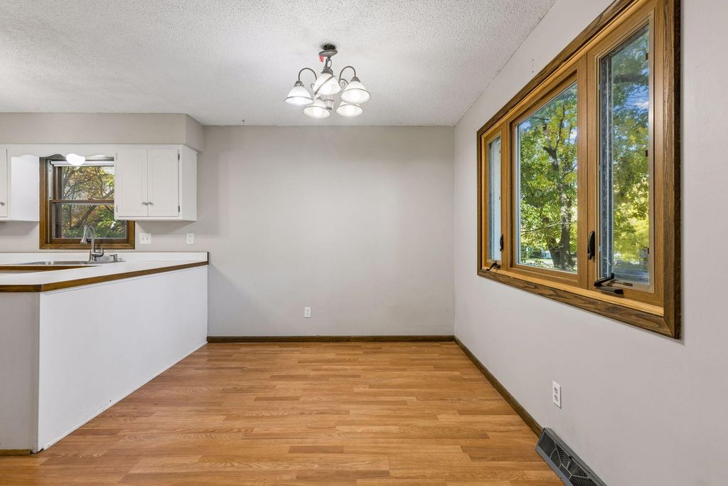 16551 Franklin Trail SE, Prior Lake, MN 55372 — photo 5
