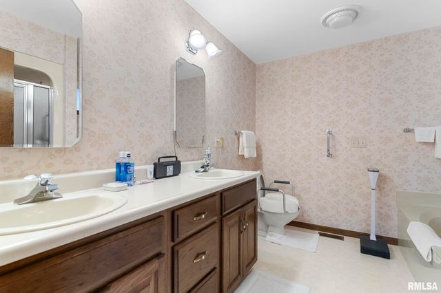 3613 Briana Drive, Springfield, IL 62711