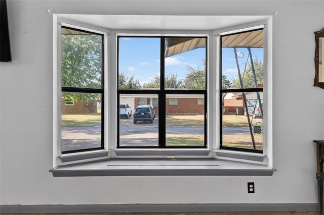 932 NW 1st Street, Oklahoma City, OK 73160