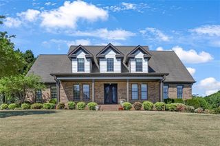 1232 Reece Drive, Hoschton, GA 30548