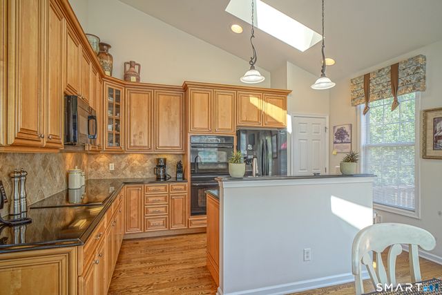 9 Poplar Drive, Prospect, CT 06712