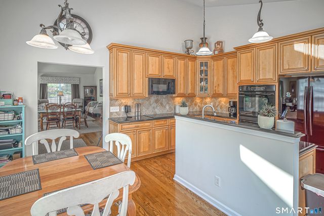 9 Poplar Drive, Prospect, CT 06712