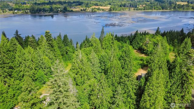 51 E Oakland Bay Drive, Shelton, WA 98584