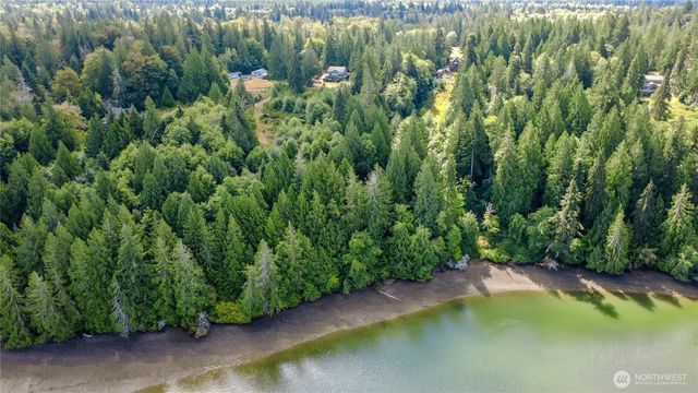 51 E Oakland Bay Drive, Shelton, WA 98584