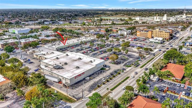 8766 SW 72 St, Miami, FL 33173