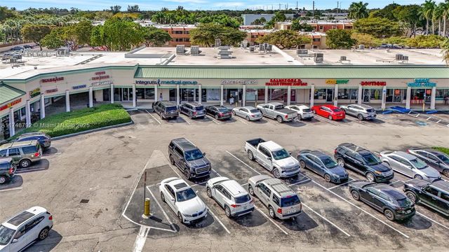 8766 SW 72 St, Miami, FL 33173