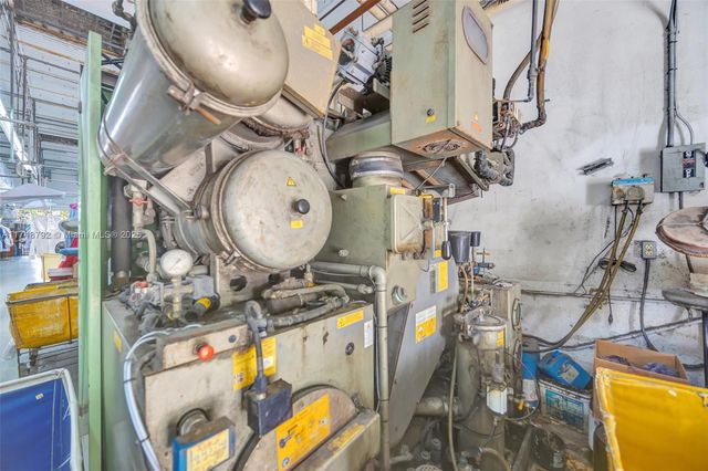 8766 SW 72 St, Miami, FL 33173