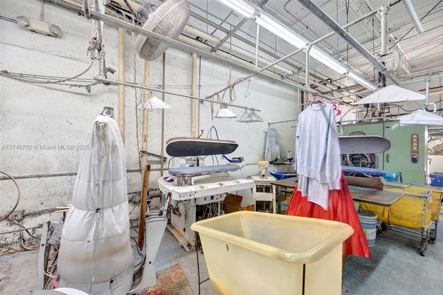 8766 SW 72 St, Miami, FL 33173