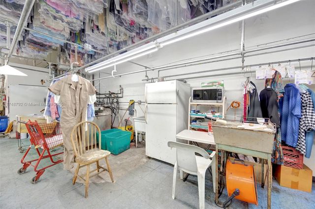 8766 SW 72 St, Miami, FL 33173