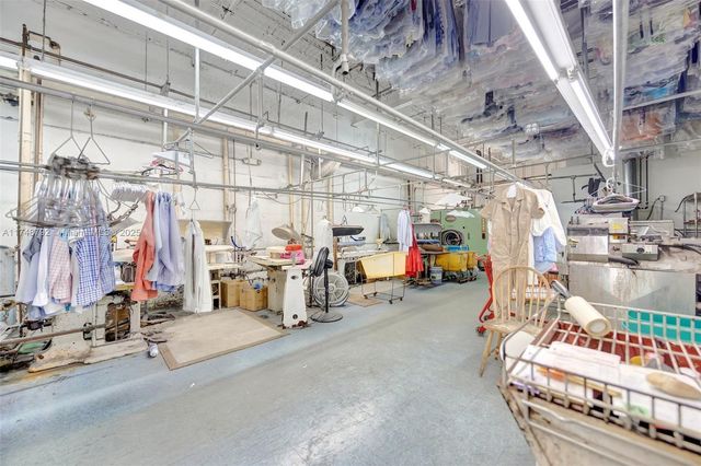 8766 SW 72 St, Miami, FL 33173