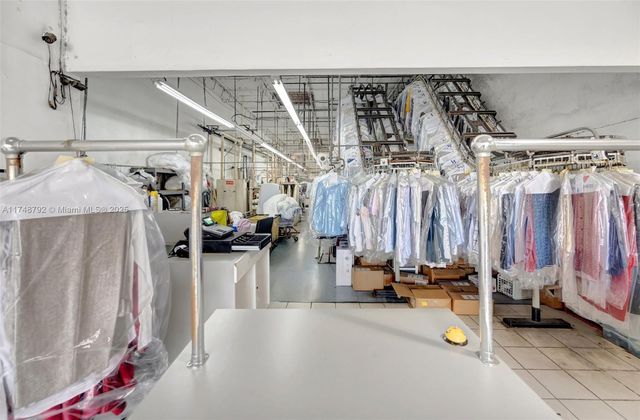 8766 SW 72 St, Miami, FL 33173