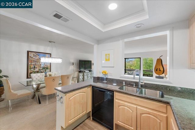 1317 Canyonwood Ct 4, Walnut Creek, CA 94595