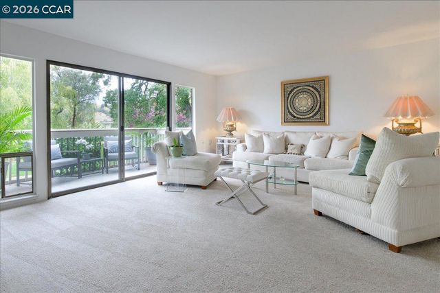 1317 Canyonwood Ct 4, Walnut Creek, CA 94595