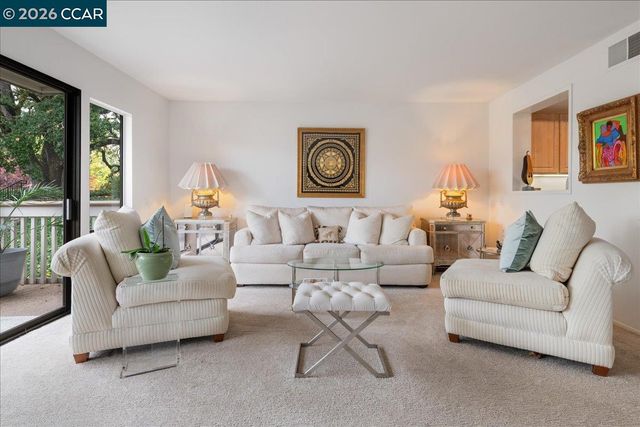 1317 Canyonwood Ct 4, Walnut Creek, CA 94595