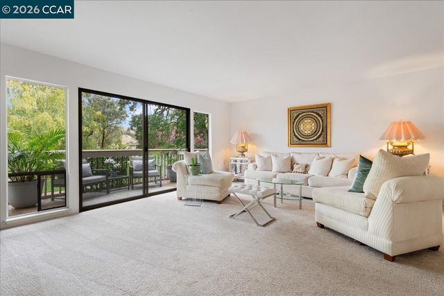 1317 Canyonwood Ct 4, Walnut Creek, CA 94595