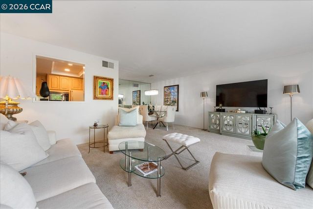 1317 Canyonwood Ct 4, Walnut Creek, CA 94595