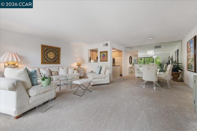 1317 Canyonwood Ct 4, Walnut Creek, CA 94595