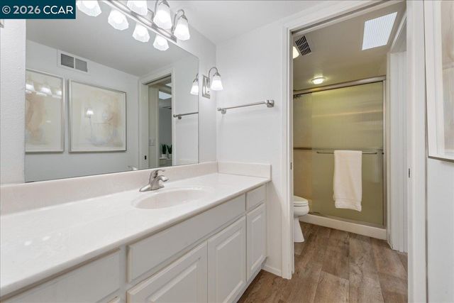 1317 Canyonwood Ct 4, Walnut Creek, CA 94595