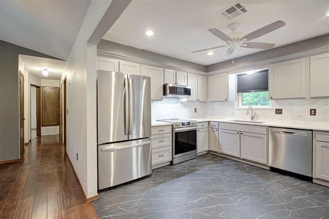 4918 Willowood Way, Norman, OK 73026