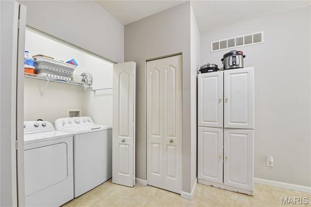 1017 Harmony Lake Parkway, Cottleville, MO 63376