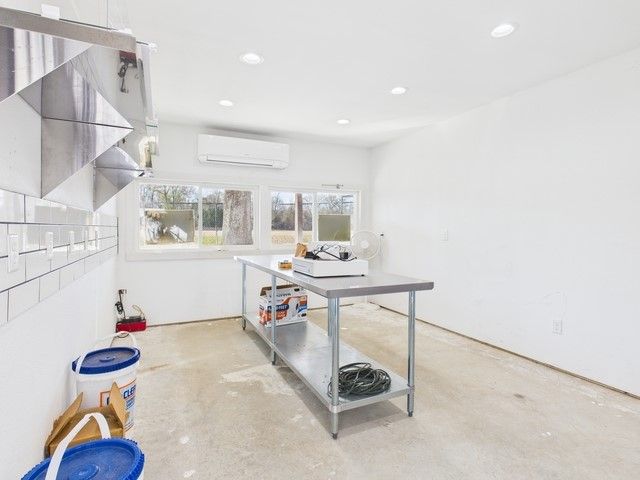 5261 FM 2495, Athens, TX 75752