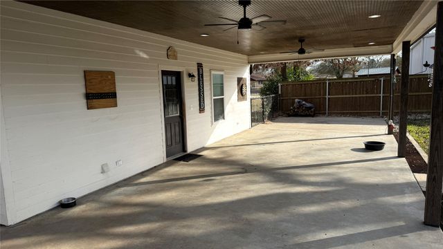 5261 FM 2495, Athens, TX 75752