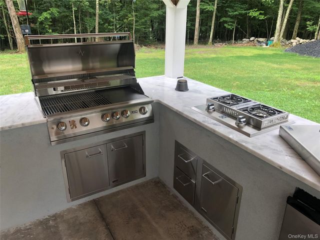 95 Weed Road, Pine Bush, NY 12566