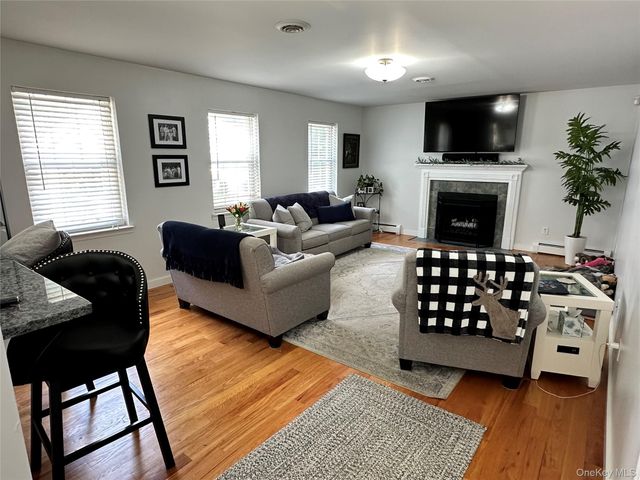 95 Weed Road, Pine Bush, NY 12566
