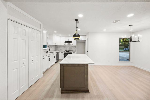 15747 Boulder Oaks Drive, Houston, TX 77084