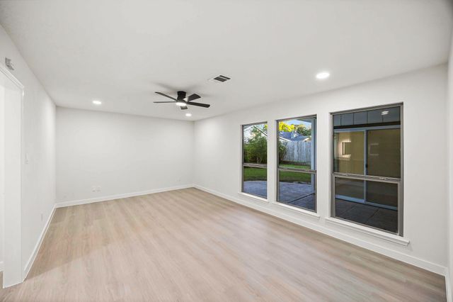 15747 Boulder Oaks Drive, Houston, TX 77084