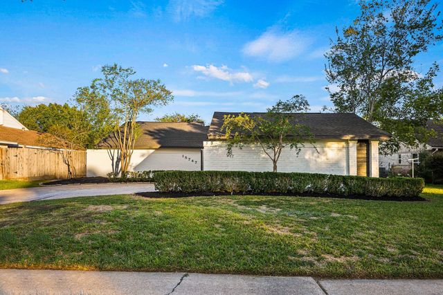 15747 Boulder Oaks Drive, Houston, TX 77084