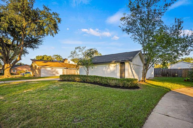 15747 Boulder Oaks Drive, Houston, TX 77084