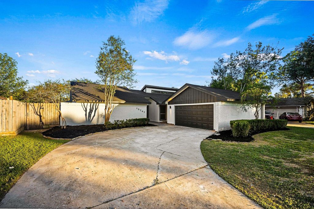 15747 Boulder Oaks Drive, Houston, TX 77084