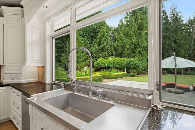 29433 SE 15th Place, Fall City, WA 98024