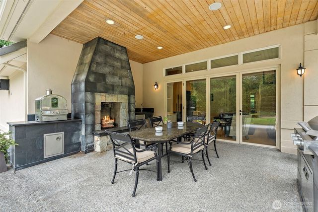 29433 SE 15th Place, Fall City, WA 98024