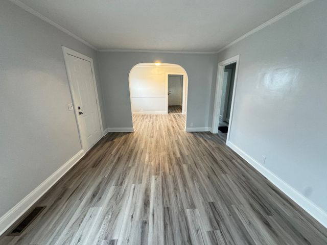 2421 Grover St, Nashville, TN 37207