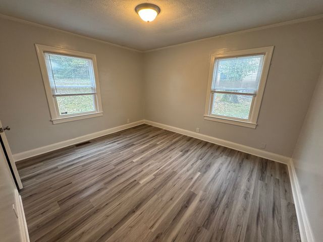 2421 Grover St, Nashville, TN 37207