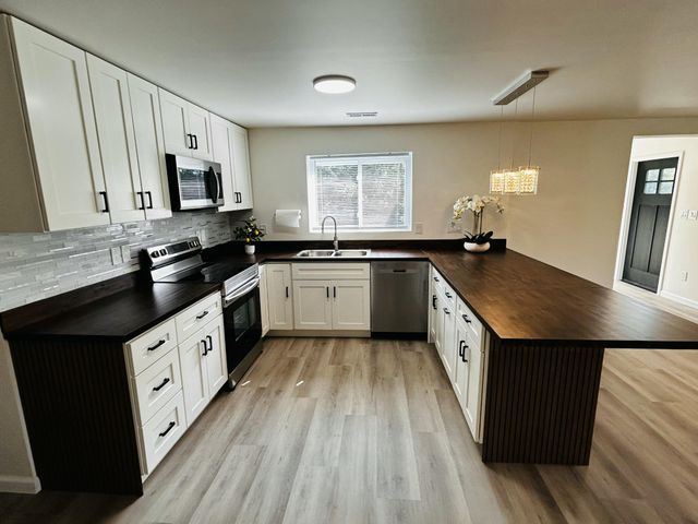 535 Ables Valley Road, Rockwood, TN 37854