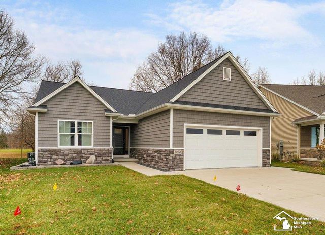 6890 Summerlyn Lakes Drive, Bedford Twp, MI 48144