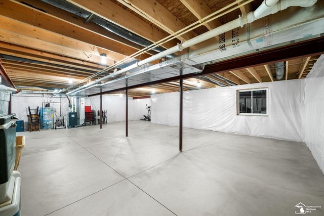 6890 Summerlyn Lakes Drive, Bedford Twp, MI 48144