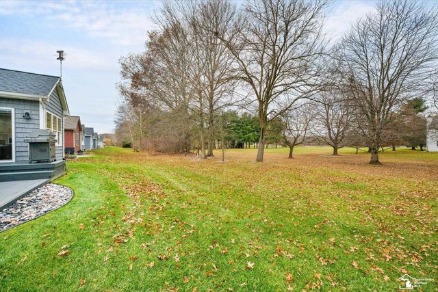 6890 Summerlyn Lakes Drive, Bedford Twp, MI 48144