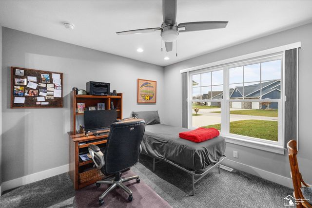 6890 Summerlyn Lakes Drive, Bedford Twp, MI 48144