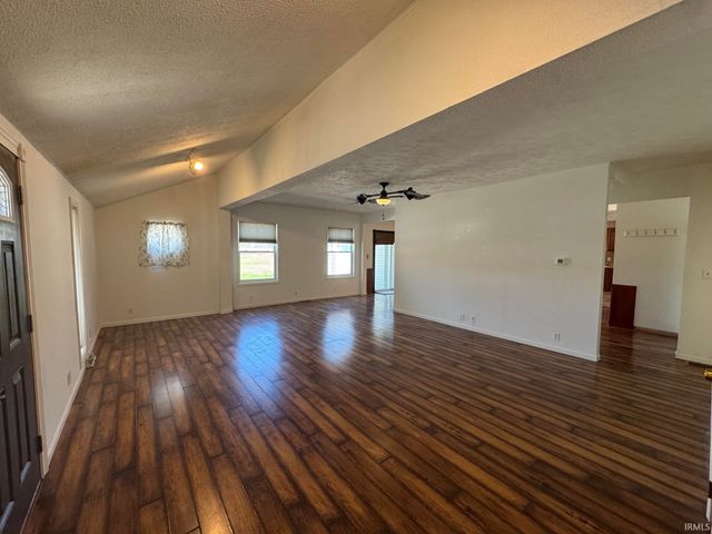 512 E 8th Street, Rochester, IN 46975