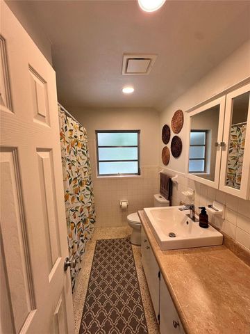 1000 NW 39TH DRIVE, Gainesville, FL 32605