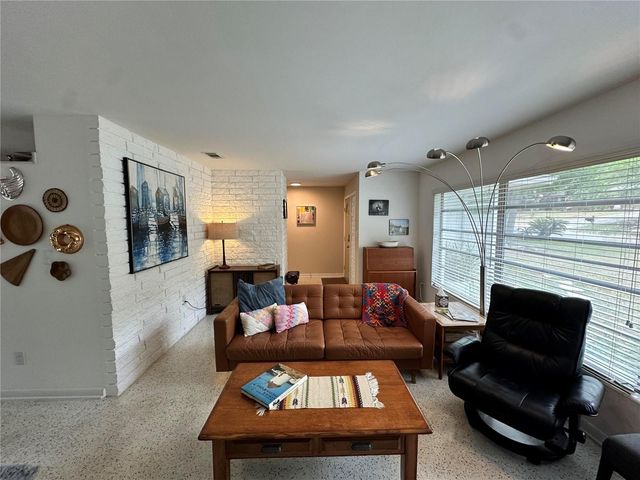 1000 NW 39TH DRIVE, Gainesville, FL 32605