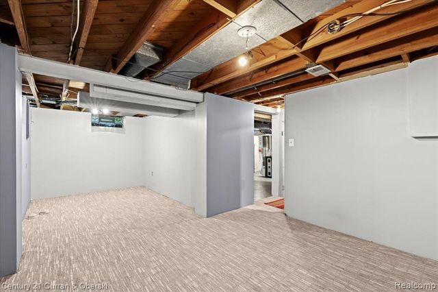 1755 N Denwood Street, Dearborn, MI 48128