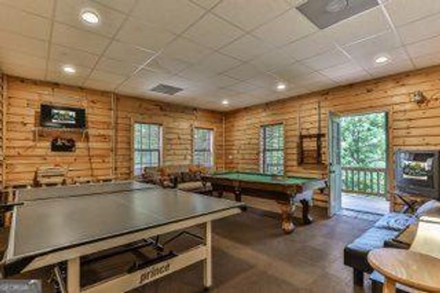 101 MOONSHINE MOUNTAIN, Mineral Bluff, GA 30559