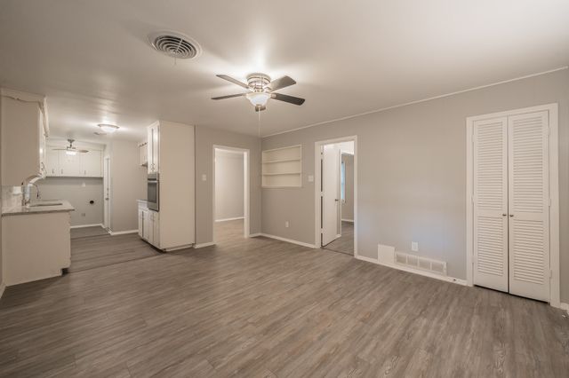5616 Ammons Street, Haltom City, TX 76117